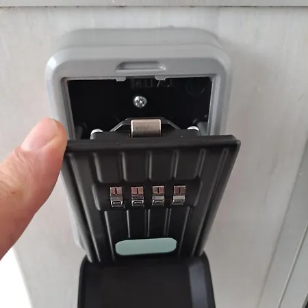 דירה With Two Near The