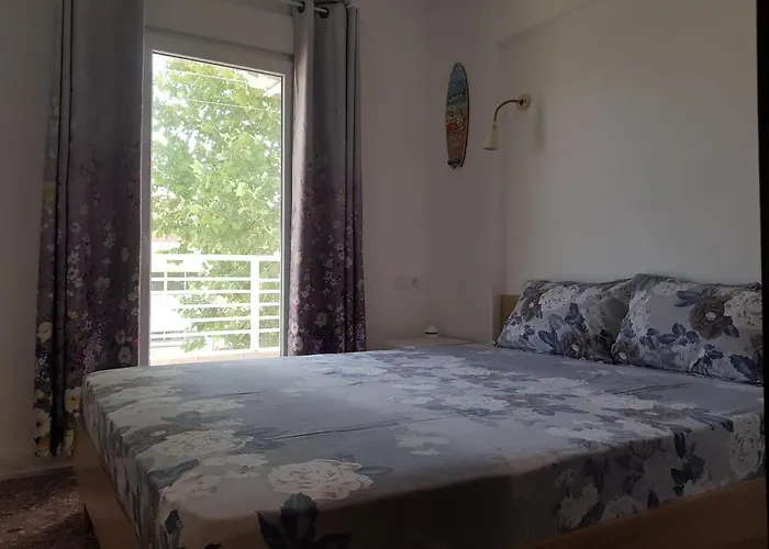 Apartament With Two Near The